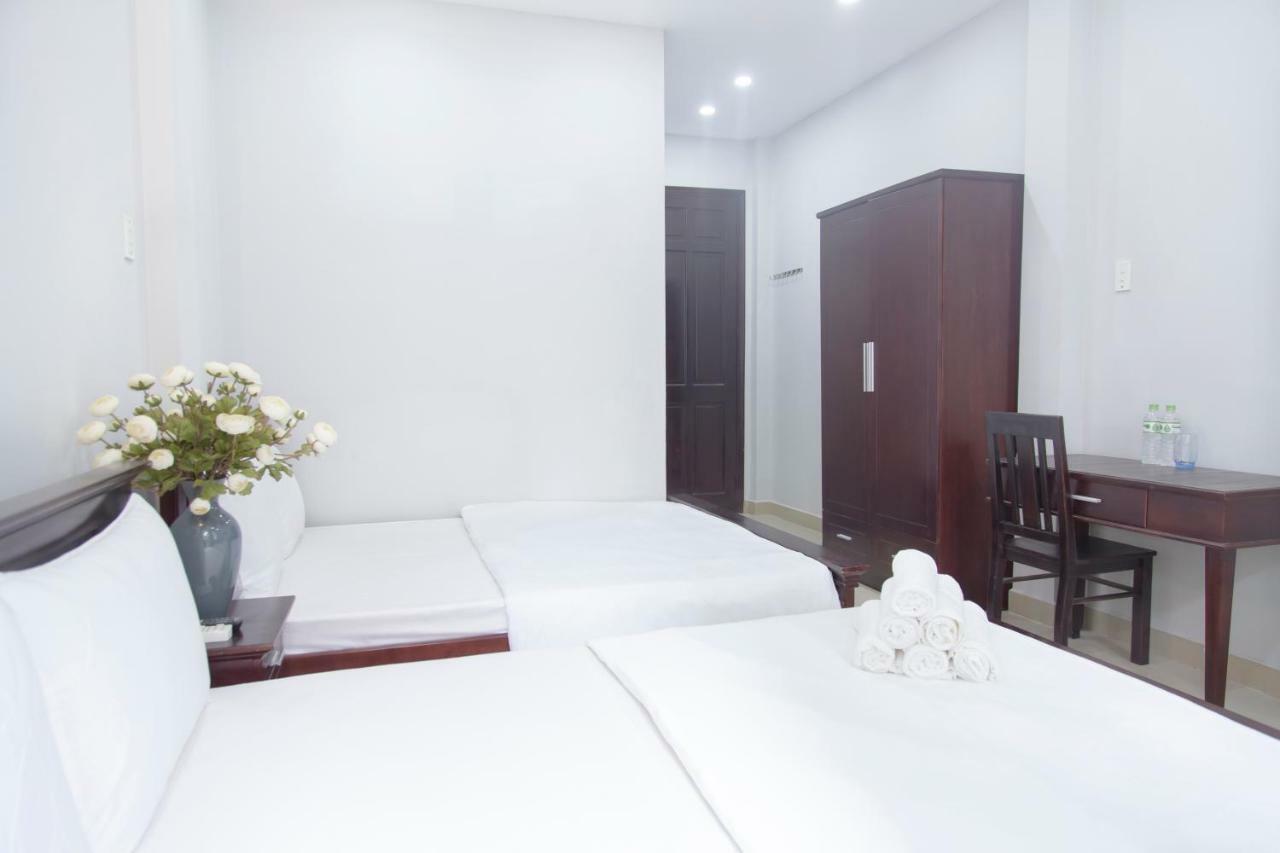Hotel Tan Son Nhat Airport And Ho Chi Minh City